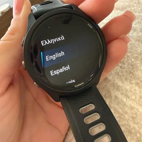 Garmin forerunner 265 Black and Gray Smartwatch - Picture 3 of 6